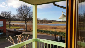 Ferienwohnung mit Balkon und Seeblick im 1 OG